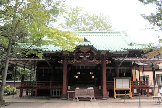 赤坂氷川神社の本殿の写真