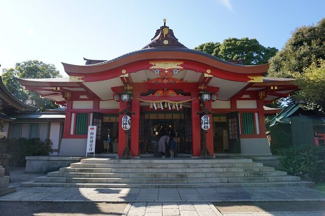 品川神社本殿の写真