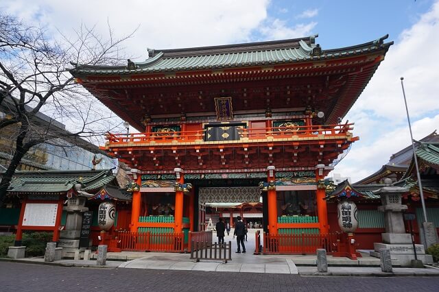 神田神社隋神門の写真