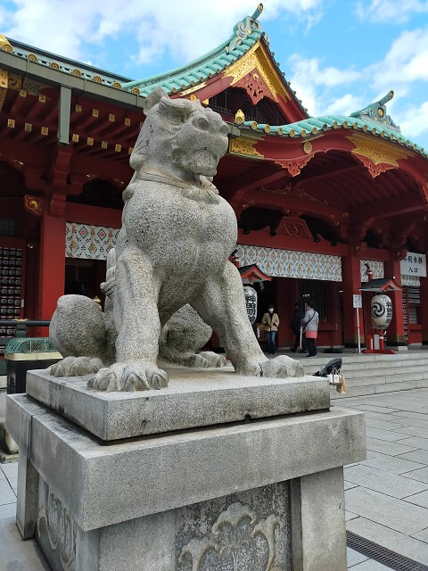 神田神社の狛犬の阿形