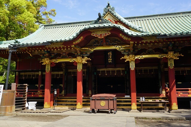 根津神社の社殿の写真2
